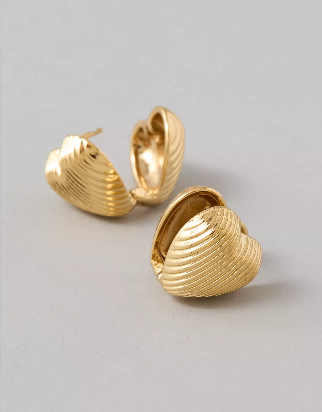 American Eagle AEO Chunky Heart Earrings