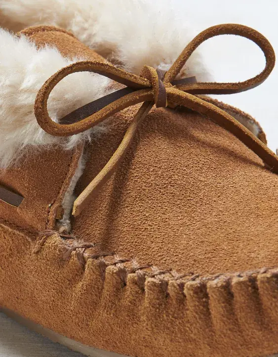 American Eagle Minnetonka Women's Chrissy Boot