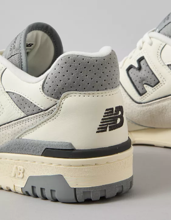 American Eagle New Balance 550 Sneaker