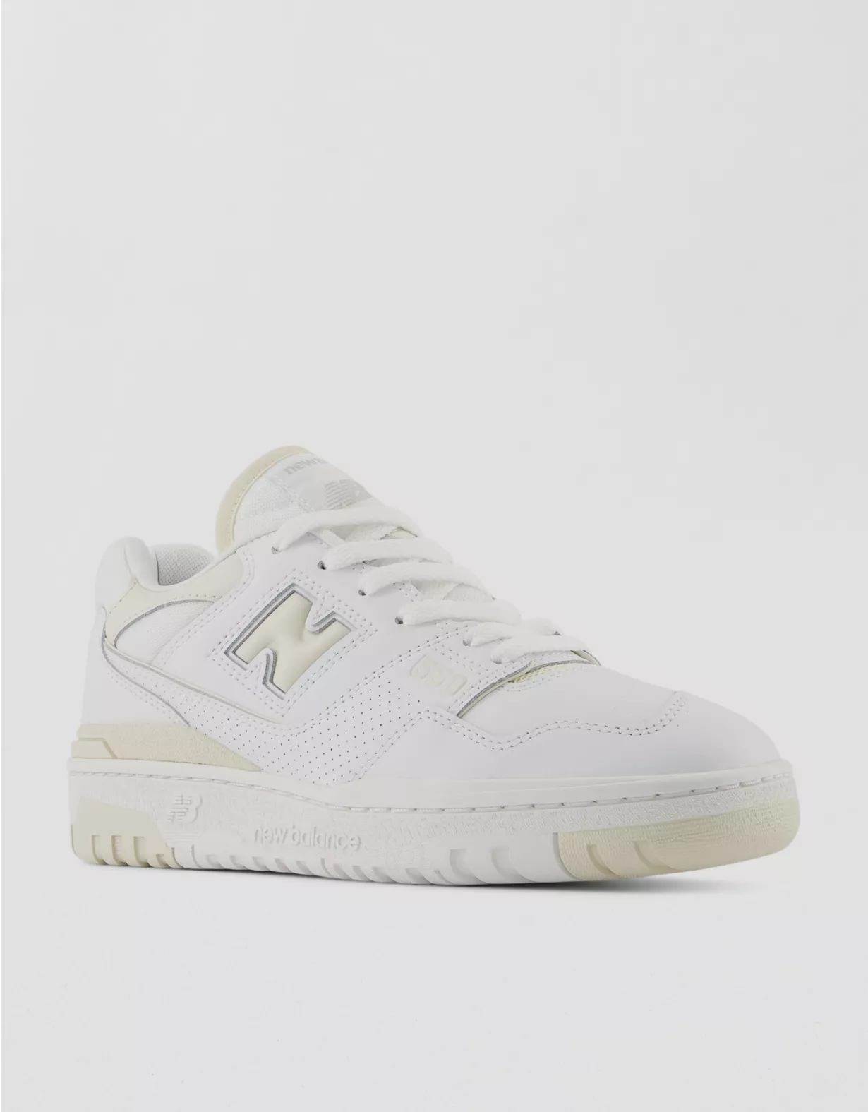 American Eagle New Balance 550 Sneaker