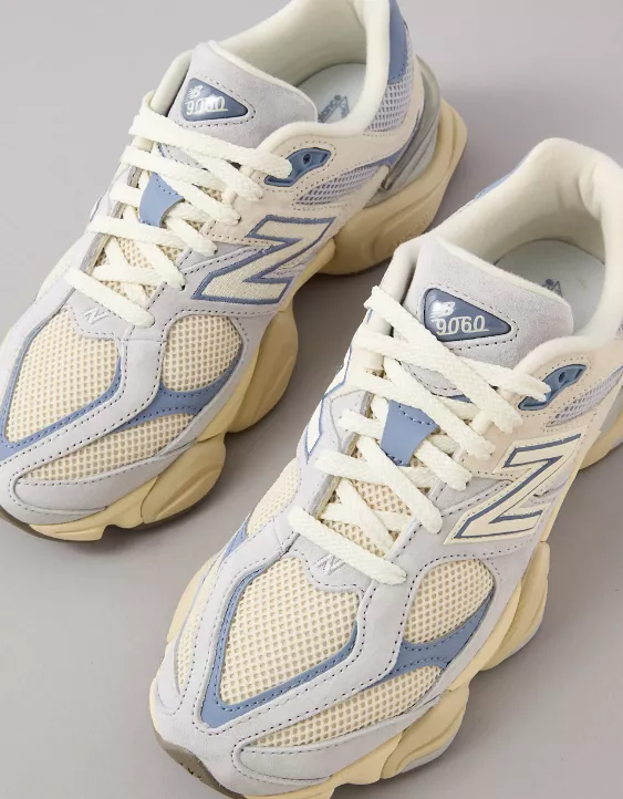 American Eagle New Balance 9060 Sneaker