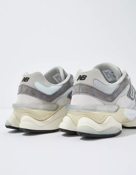 American Eagle New Balance 9060 Sneaker