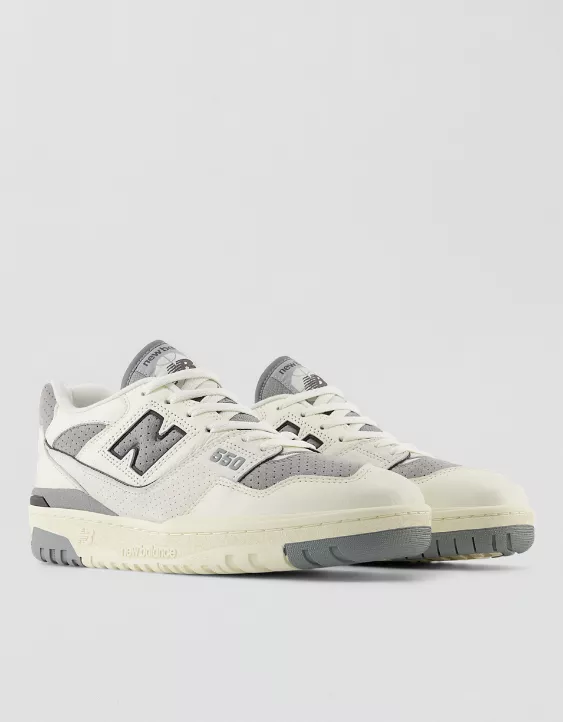 American Eagle New Balance Men's 550 Sneaker