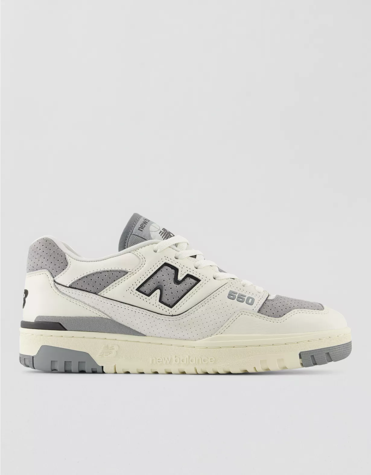 american eagle New Balance Men's 550 Sneaker
