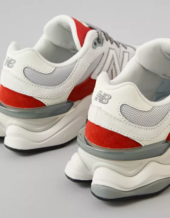 American Eagle New Balance Women's 9060 Sneaker