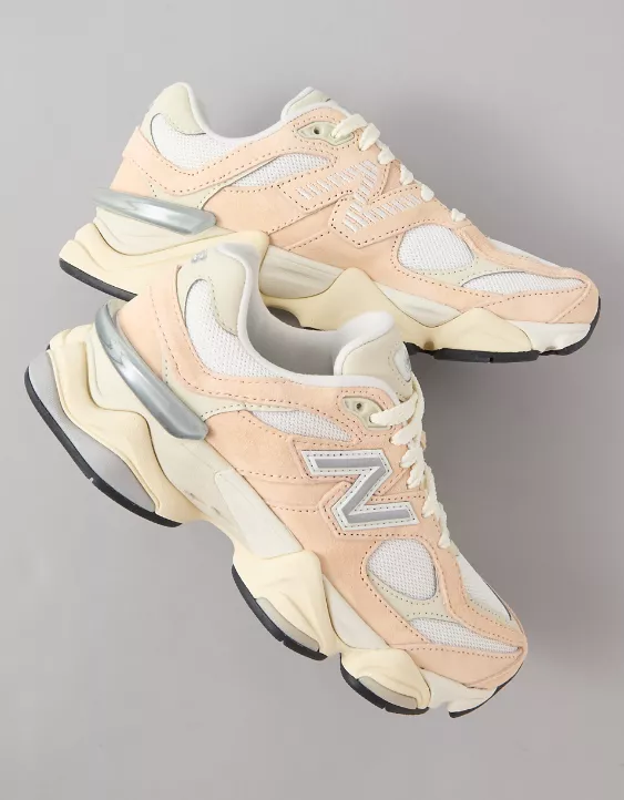 American Eagle New Balance Women's 9060 Sneaker