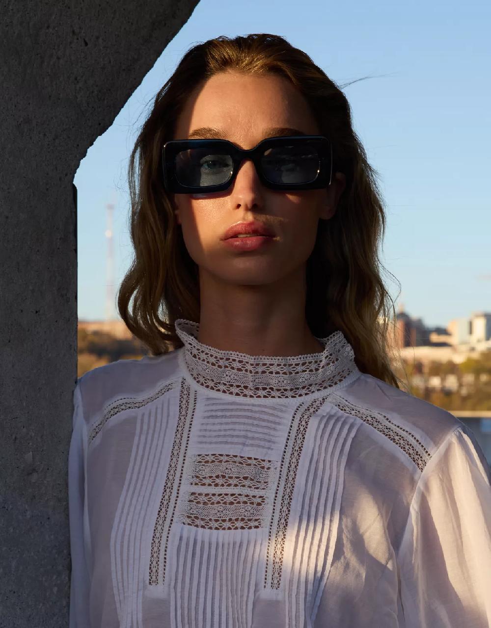 american eagle Ryan Simkhai Mara Sunglasses