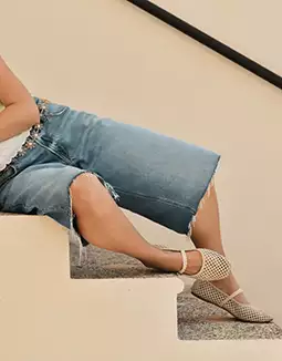 american eagle Women's Flats & Loafers