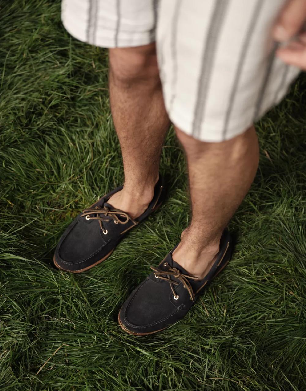 american eagle G.H. Bass Men's Hampton Leather Boat Shoe