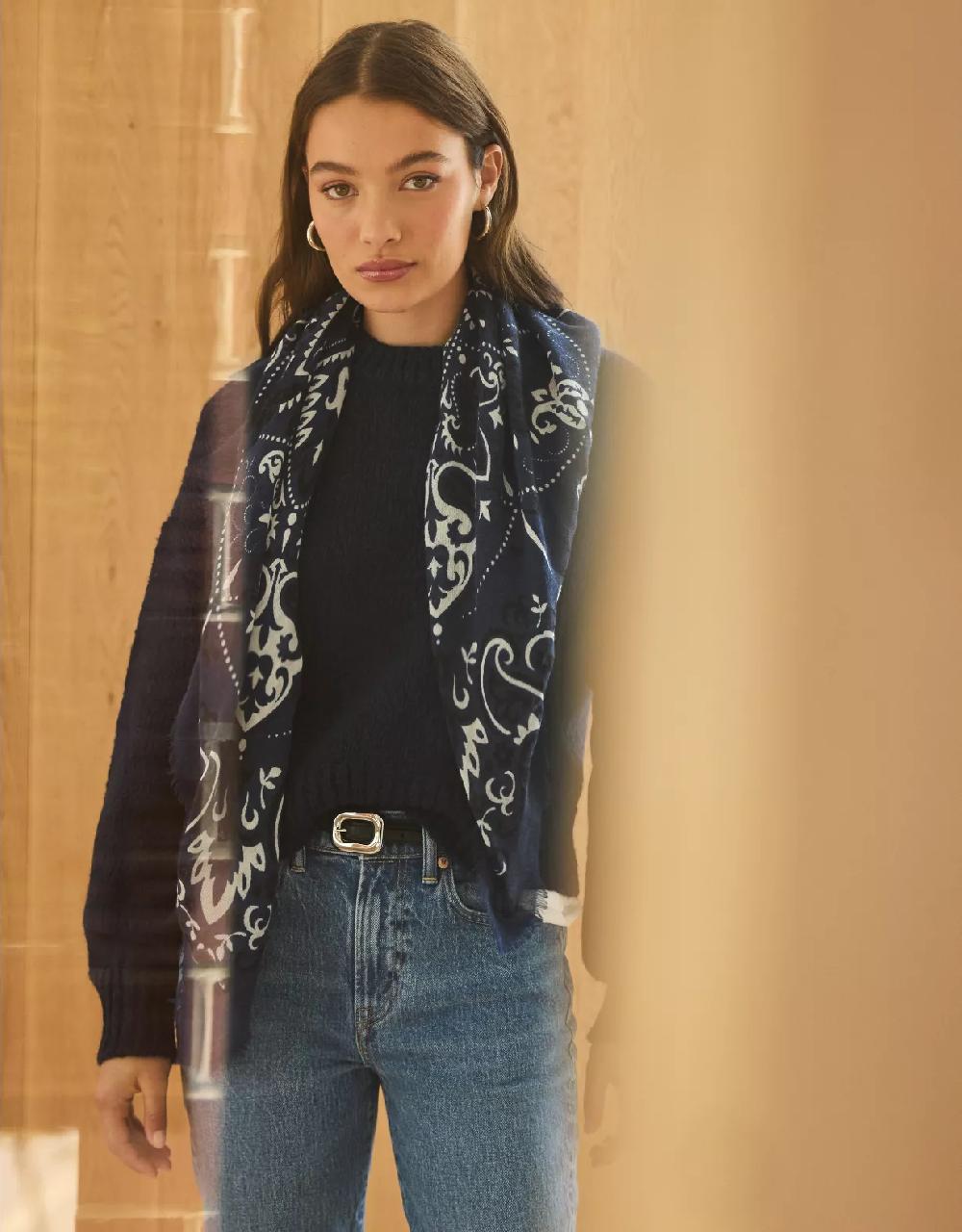 american eagle Maison Lecomte Flament Bandana Scarf