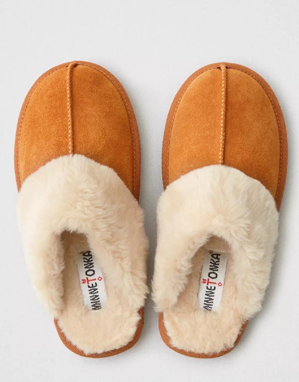 American Eagle Minnetonka Women's Chesney Scuff Slipper