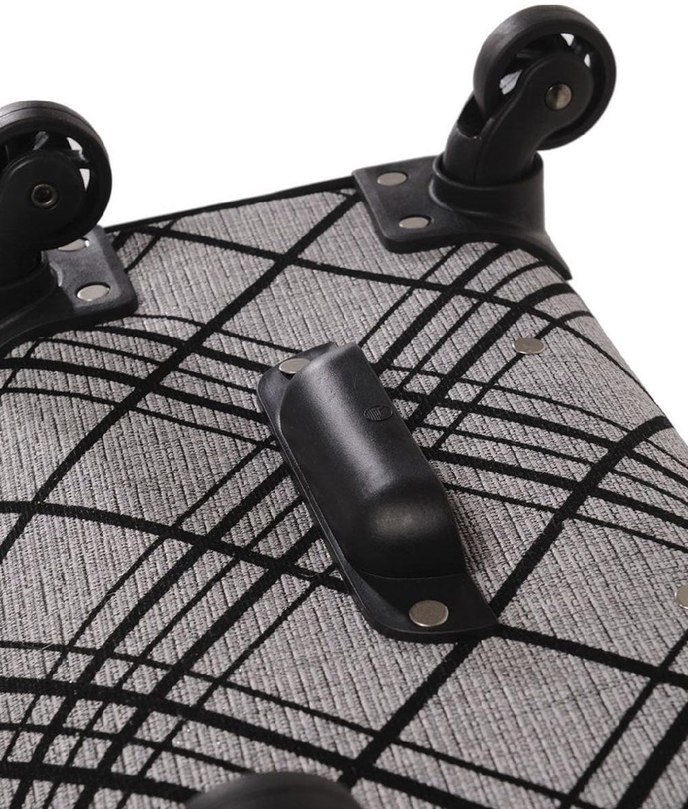 American Flyer American Flyer Silver Stripes 5-Piece Spinner Luggage Set