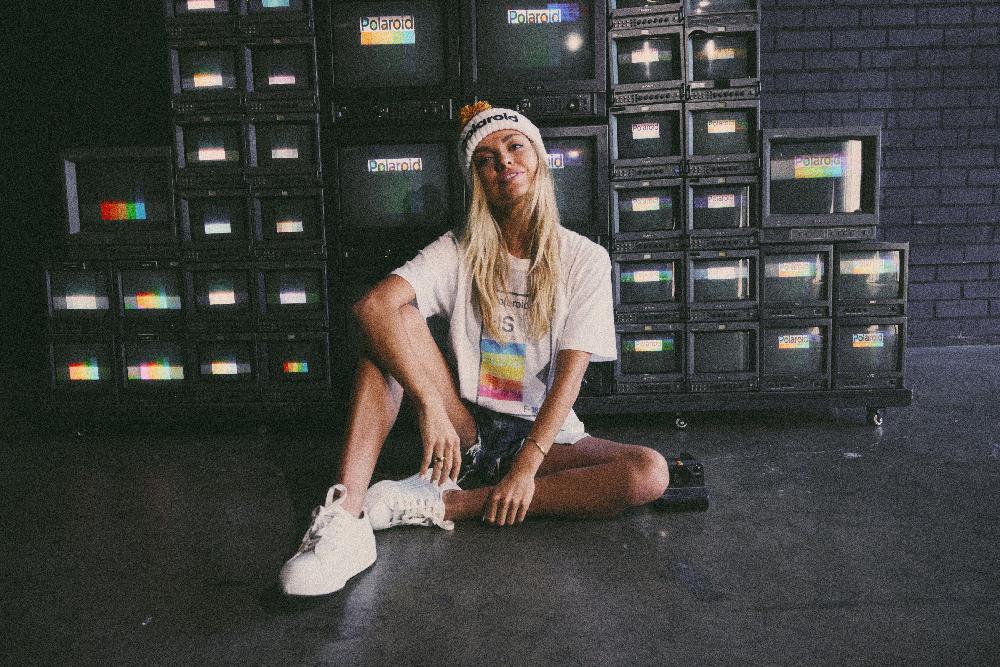 American Needle Vintage Red Label Tshirt – Polaroid