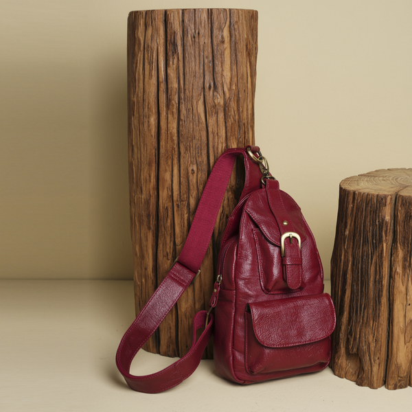 Amerileather Amerileather Grylls Petite Sling Purse (#707-012457)