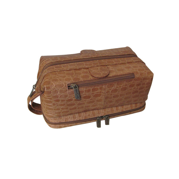 Amerileather Amerileather Toiletry Bag With Bonus Accessories (#27-012)