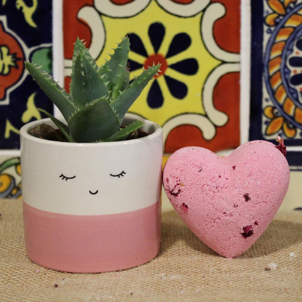 Ancient Wisdom 16x Love Heart Bath Bomb 70g - Ylang & Rose