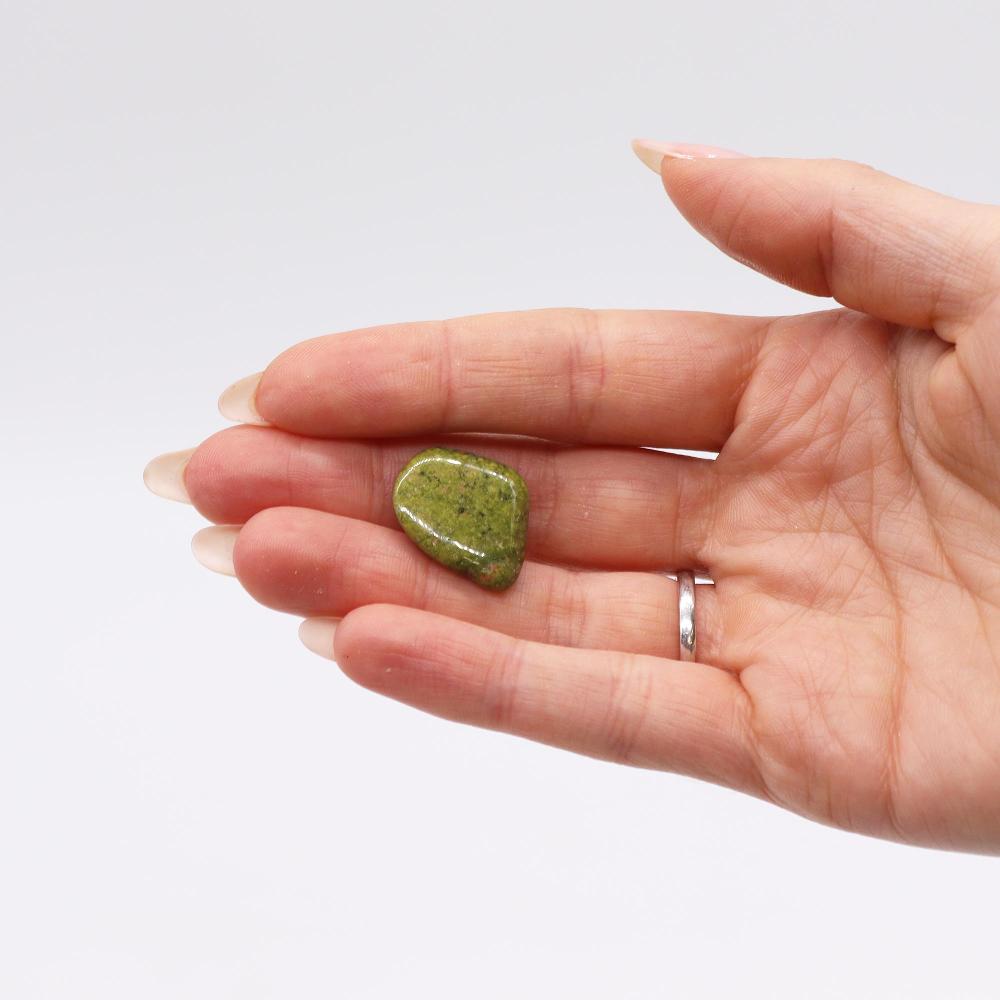 Ancient Wisdom 24x African Gemstone Epidote - Size 5 - 16mm (KG)