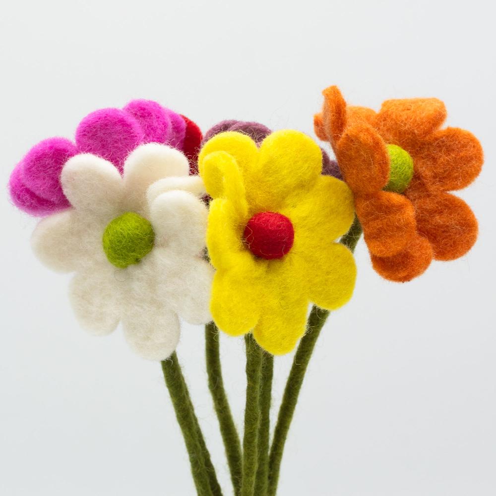 Ancient Wisdom 6x Felt Flowers - Daisy (assorted Colours)