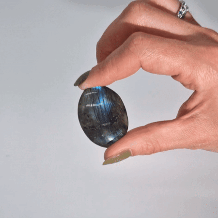 Ancient Wisdom 6x Madagascar Labradorite Palm Stones (approx 25-30gms 55-60mm)