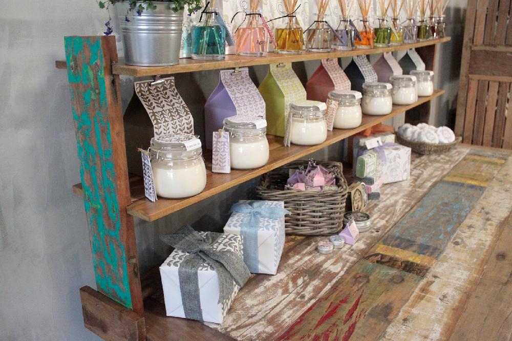 Ancient Wisdom A&C 2.2m Standard Table With Top Shelf