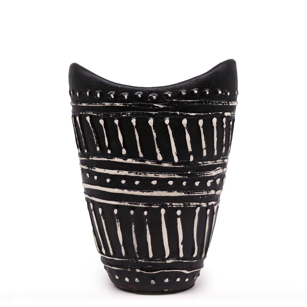 ancient wisdom Swirls Shaped Vase - Chocolate