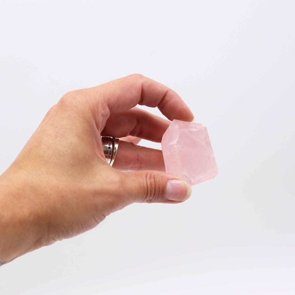 Ancient Wisdom Bulk Gemstone Points Approx 6cm (0.5KG) - Indian Rose Quartz (approx 8 Pieces)