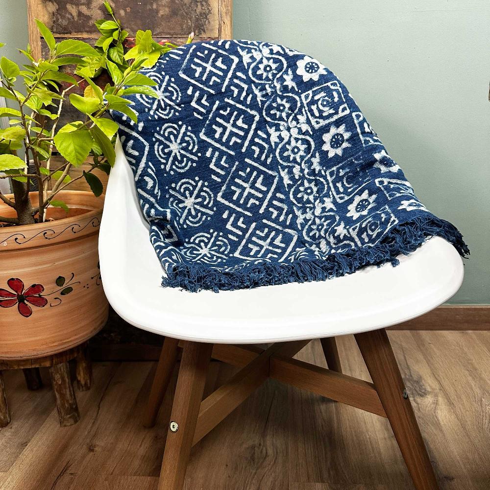 ancient wisdom Handmade Indigo Throw - 170x120cm - Desi Stripes