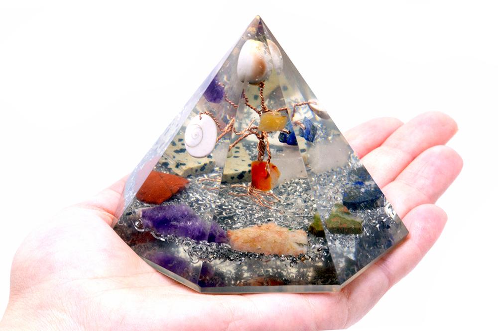 Ancient Wisdom Orgonite 7 Sided Pyramid - Gemstone Wisdom Tree - 90 Mm