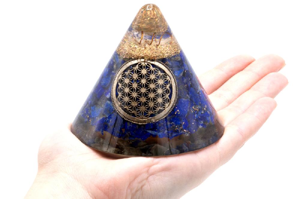 Ancient Wisdom Orgonite Cone - Lapis Flower Of Life - Suspended Quartz - 90 Mm