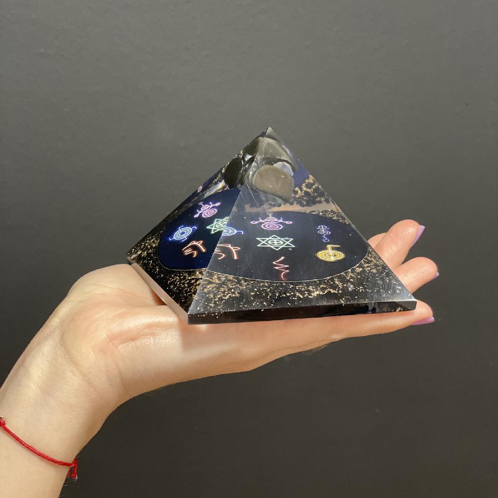 Ancient Wisdom Orgonite Pyramid - Midnight Reiki - 90mm