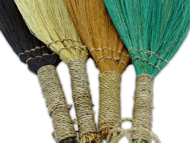 Ancient Wisdom Set 4 - Pampas Fan Broom - Mixed Colours & Size