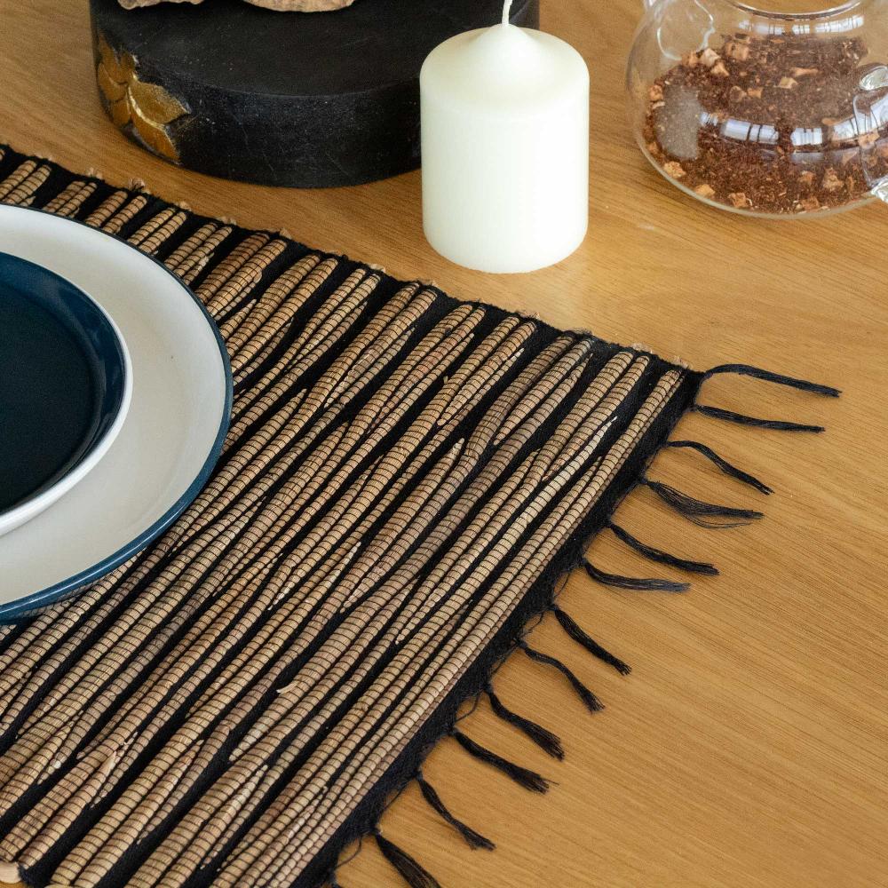 ancient wisdom Water Hyacinth Natural Placemat - Black Tiger with Fringe
