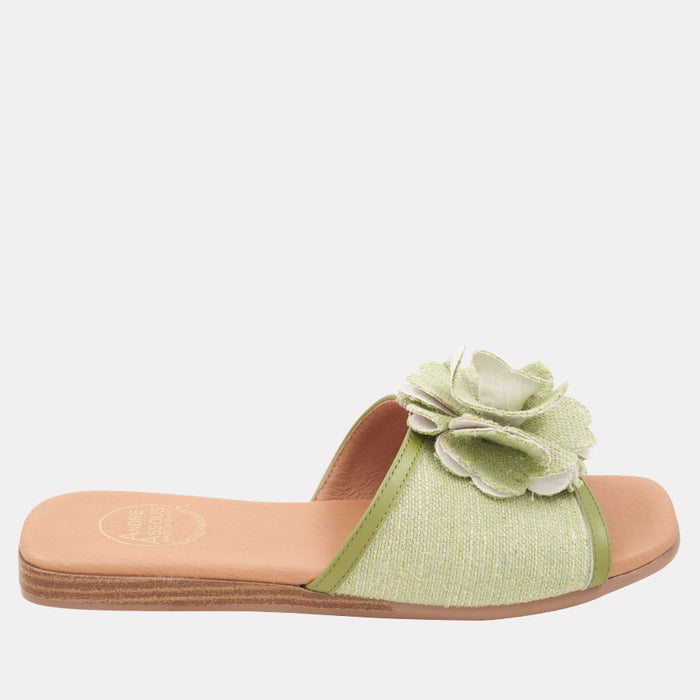 andré assous Kiky Featherweights™ Sandal