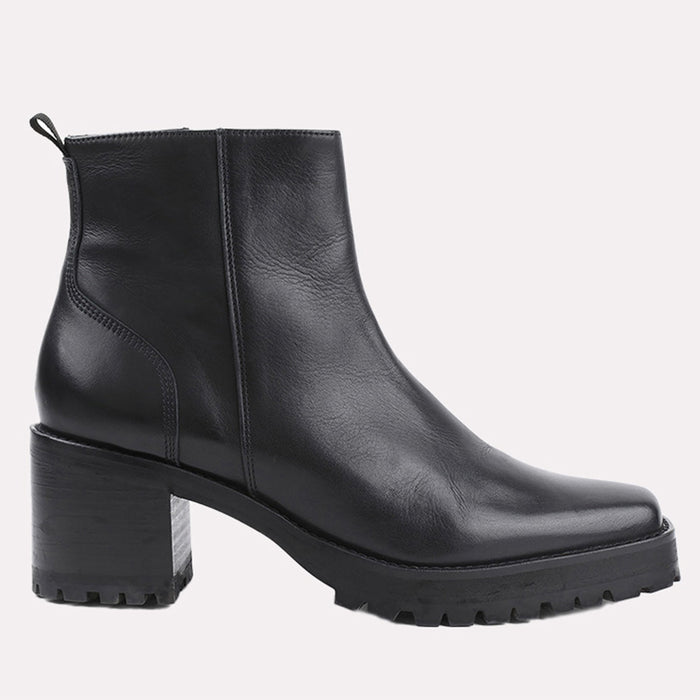 andré assous Milla Leather Boot