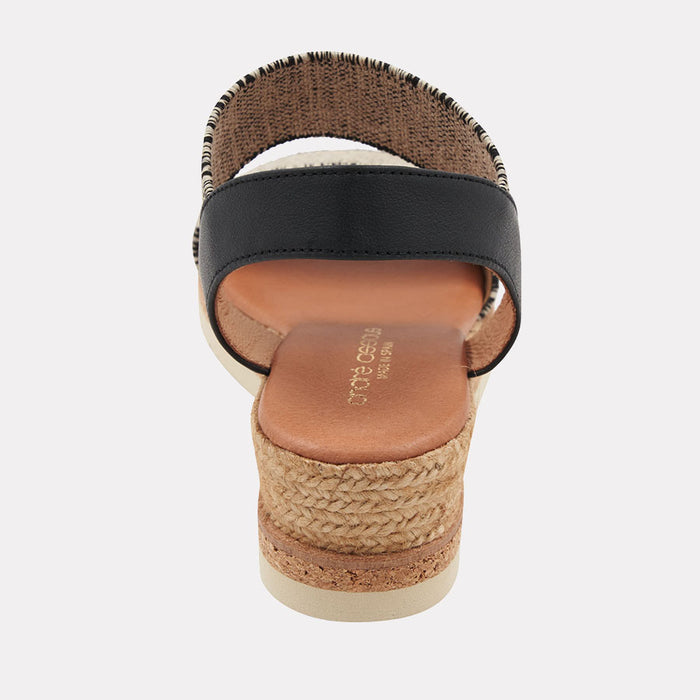 André Assous Neveah Linen Wedge