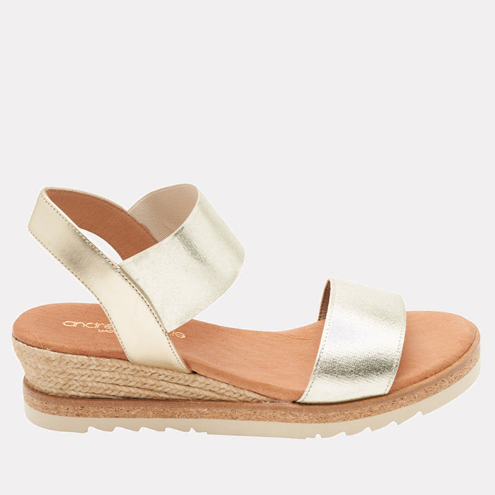andré assous Neveah Metallic Wedge