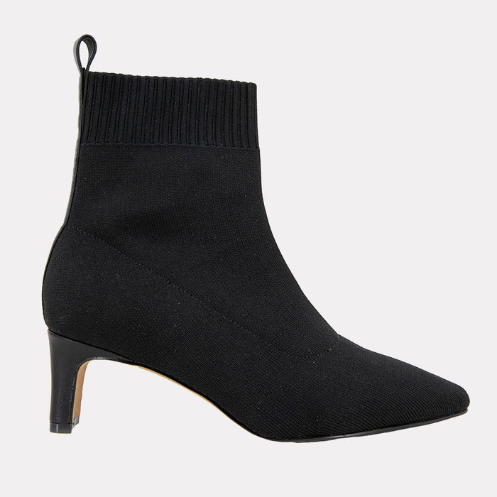 andré assous Winter Knit Boot