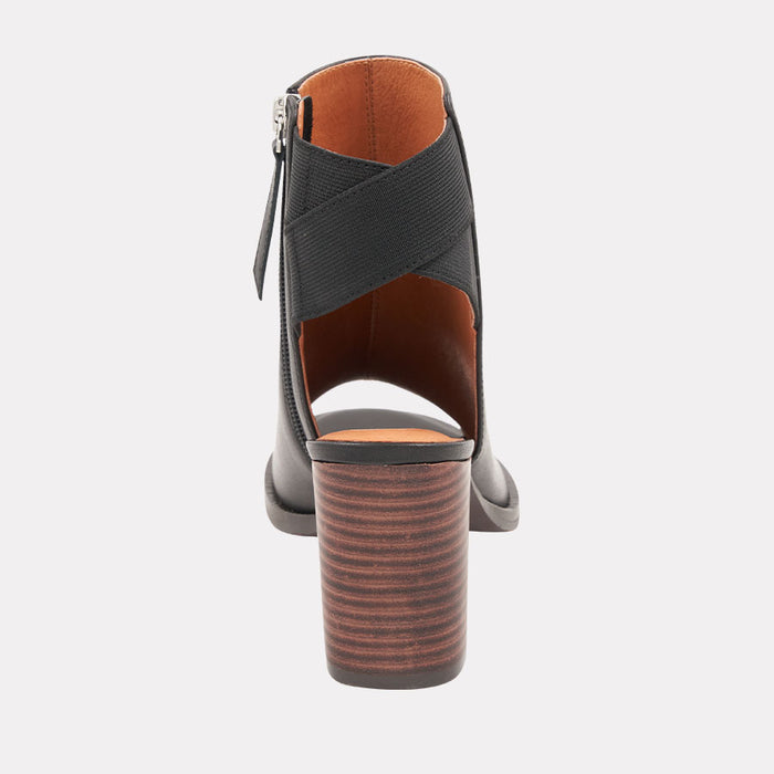 André Assous Zazie Leather Heel