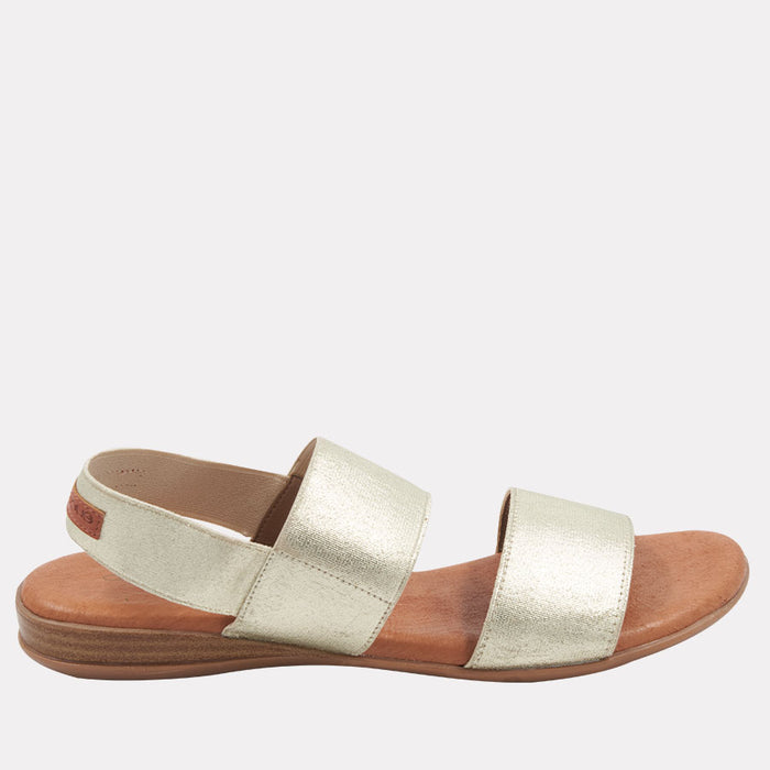 andré assous Nigella Metallic Featherweights™ Sandal