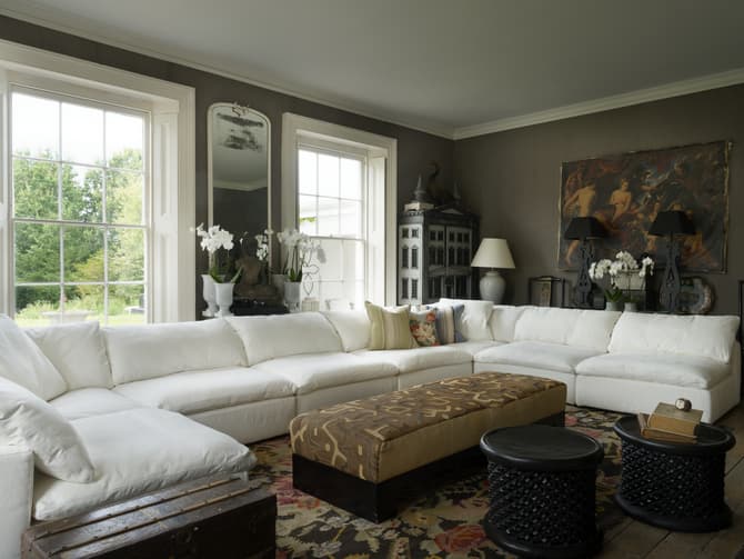 andrew Martin Luxury Sectional Sofa In White Linen Express Delivery