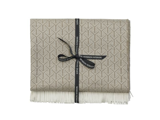 andrew martin Monte luxurious throw with fringe detailing in latte