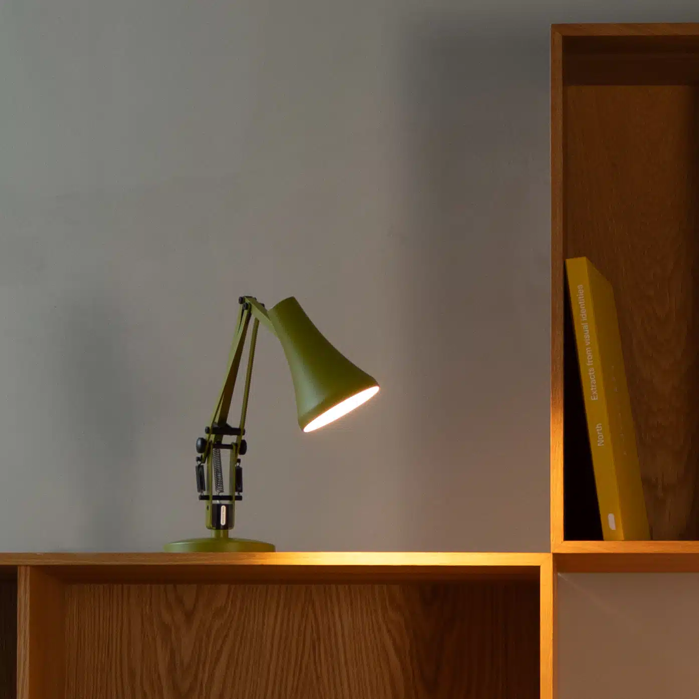 Anglepoise 90 Mini Mini Desk Lamp Avocado Green