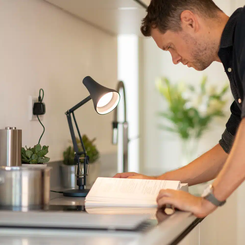 Anglepoise 90 Mini Mini Desk Lamp Carbon Black