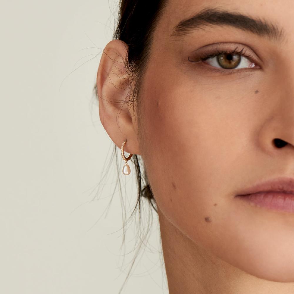 Ania Haie 14kt Gold Pearl Drop And White Sapphire Huggie Hoop Earrings