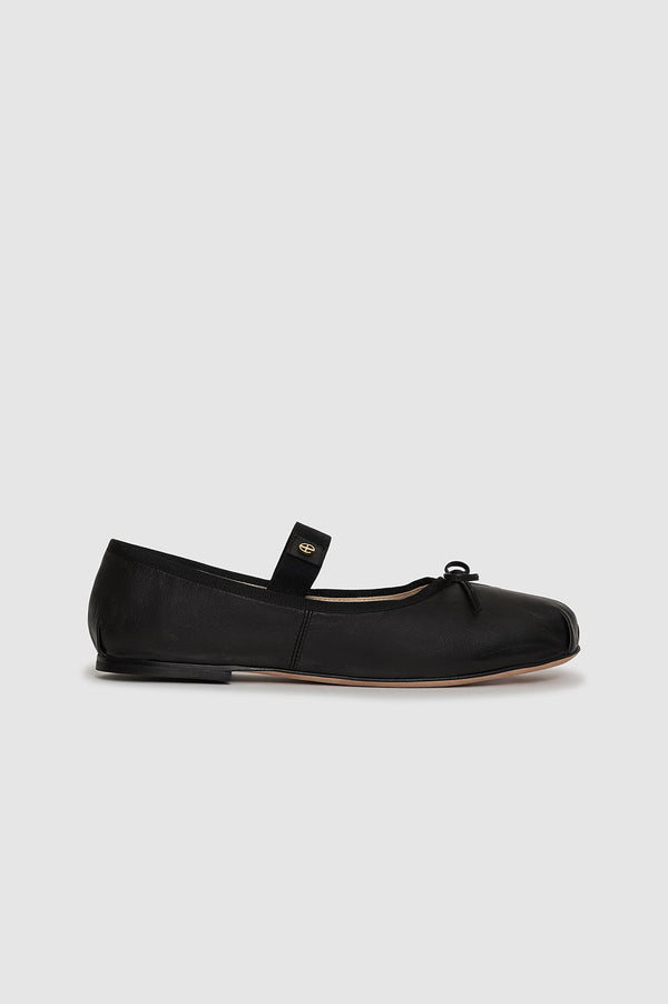 anissa kermiche Jolie Flats - Black