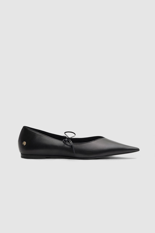 anissa kermiche Nikki Flats - Black