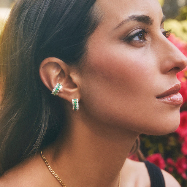 Anita Ko EMERALD LOLA EAR CUFF