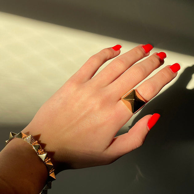 Anita Ko LARGE SINGLE SPIKE RING