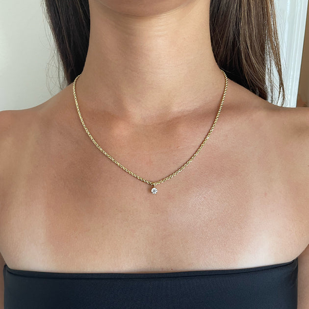 Anita Ko ROPE CHAIN WITH ROUND DIAMOND PENDANT
