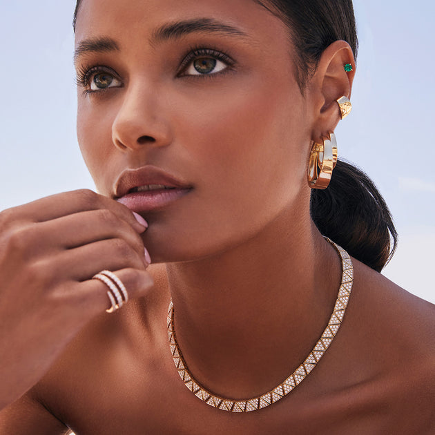 Anita Ko ROUND EMERALD STUDS